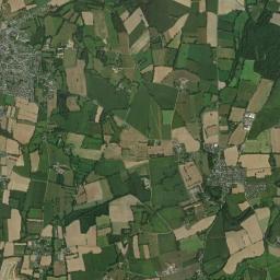 Montreuil-sur-Ille High Resolution Satellite Map