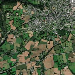 Carhaix-Plouguer High Resolution Satellite Map