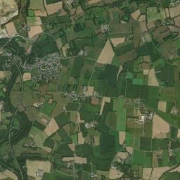 Saint-Médard-sur-Ille High Resolution Satellite Map