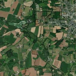 Romillé High Resolution Satellite Map