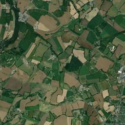 Martigné-sur-Mayenne High Resolution Satellite Map