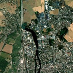 Saint-Martin-du-Tertre High Resolution Satellite Map