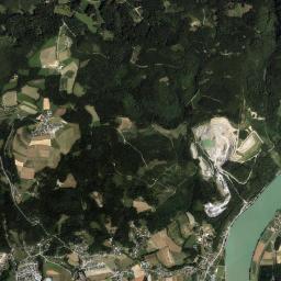 Hofamt Priel High Resolution Satellite Map