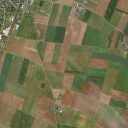 Toury High Resolution Satellite Map