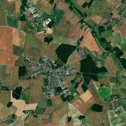 Saint-Valérien High Resolution Satellite Map