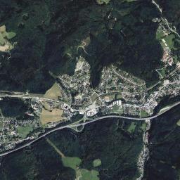 Pressbaum High Resolution Satellite Map