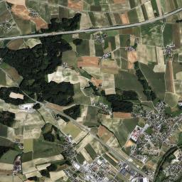 Petzenkirchen High Resolution Satellite Map