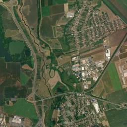 Arnót High Resolution Satellite Map