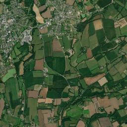 Briec High Resolution Satellite Map