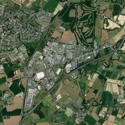 Le Rheu High Resolution Satellite Map
