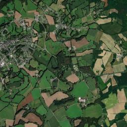 Guémené-sur-Scorff High Resolution Satellite Map