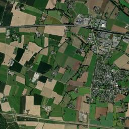 Étrelles High Resolution Satellite Map