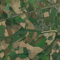 Aigné High Resolution Satellite Map