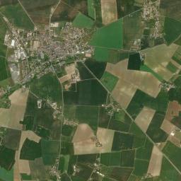 Beaune-la-Rolande High Resolution Satellite Map