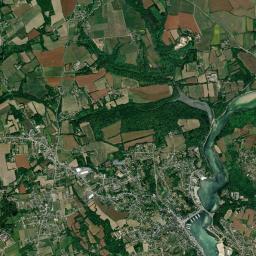 Esquibien High Resolution Satellite Map