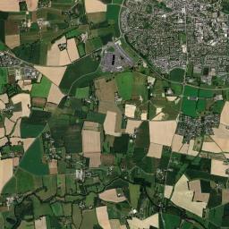 Châteaugiron High Resolution Satellite Map
