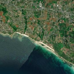 Plouhinec High Resolution Satellite Map
