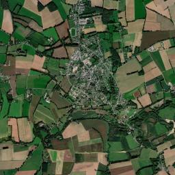 Réguiny High Resolution Satellite Map