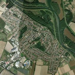 Kolárovo High Resolution Satellite Map