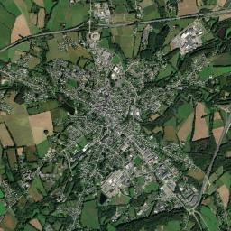 Locminé High Resolution Satellite Map