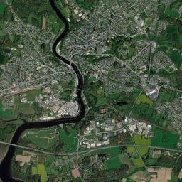 Hennebont High Resolution Satellite Map