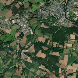 Malestroit High Resolution Satellite Map