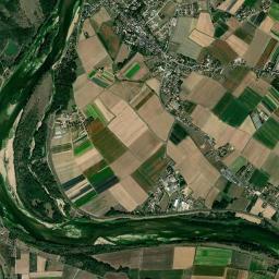 Saint-Benoît-sur-Loire High Resolution Satellite Map