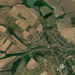 Nagyréde High Resolution Satellite Map