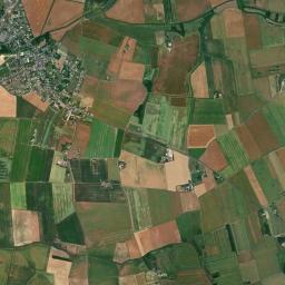 Saint-Amand-Longpré High Resolution Satellite Map