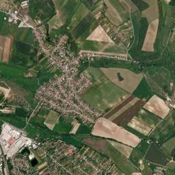 Szomód High Resolution Satellite Map