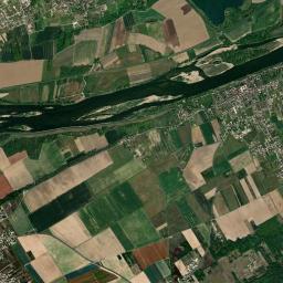 Saint-Dyé-sur-Loire High Resolution Satellite Map