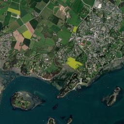 Arradon High Resolution Satellite Map