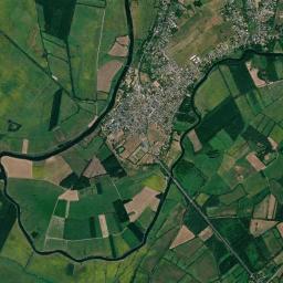 Briollay High Resolution Satellite Map