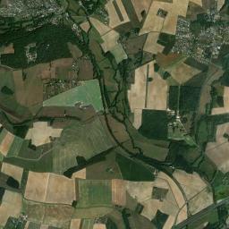 Auzouer-en-Touraine High Resolution Satellite Map