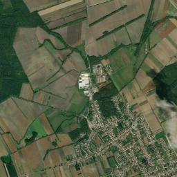 Szany High Resolution Satellite Map