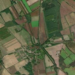 Bakonybánk High Resolution Satellite Map