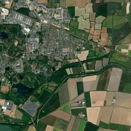 Trélazé High Resolution Satellite Map