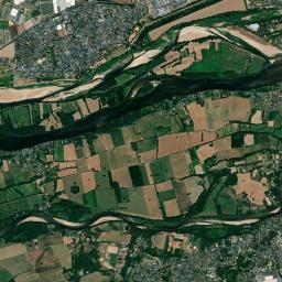 Sainte-Gemmes-sur-Loire High Resolution Satellite Map