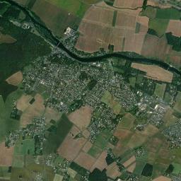 Véretz High Resolution Satellite Map