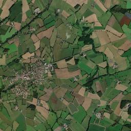 Saint-Quentin-en-Mauges High Resolution Satellite Map