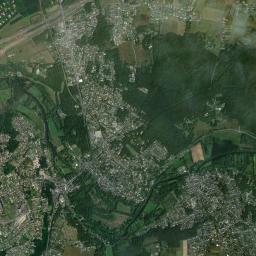 Veigné High Resolution Satellite Map