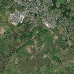 Saint-Étienne-de-Montluc High Resolution Satellite Map