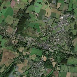 Azay-le-Rideau High Resolution Satellite Map