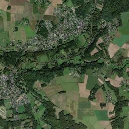 Artannes-sur-Indre High Resolution Satellite Map