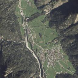 Umhausen High Resolution Satellite Map