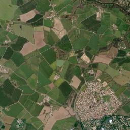 La Bruffière High Resolution Satellite Map