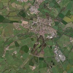 Nueil-les-Aubiers High Resolution Satellite Map