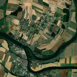 Verdun-sur-le-Doubs High Resolution Satellite Map