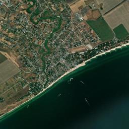 Urzuf High Resolution Satellite Map