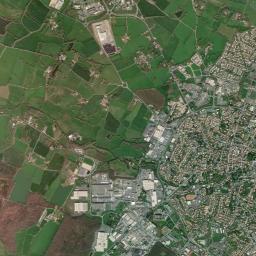 Les Herbiers High Resolution Satellite Map